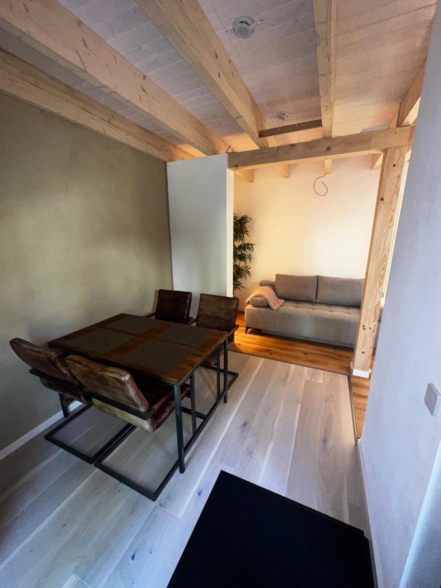Ferienwohnung Stenja - Made Of Wood Дрезден Экстерьер фото
